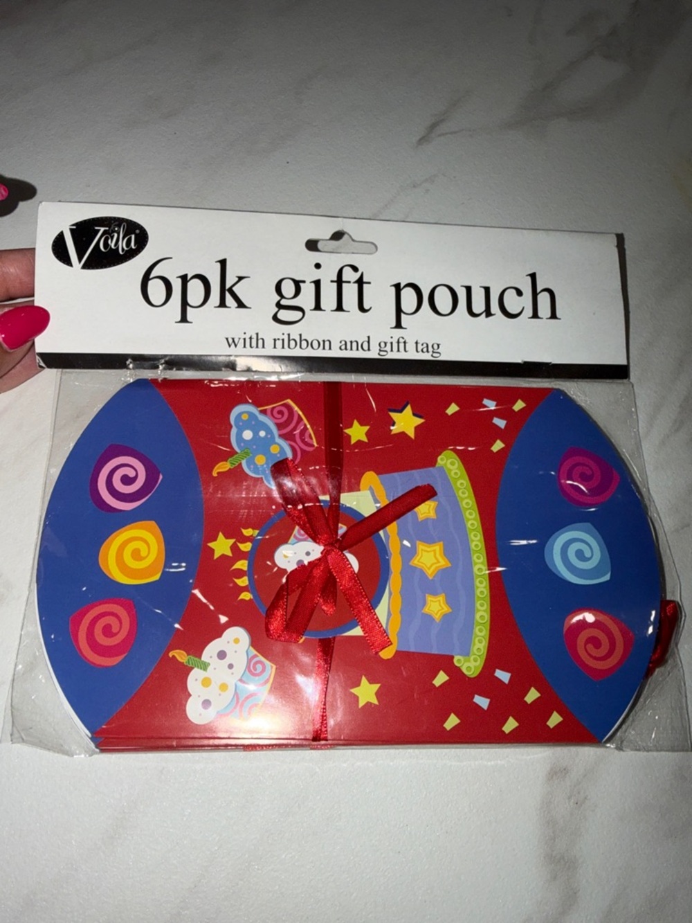 Voila Red Birthday 6pk Gift Pouch with Ribbon and Tag
